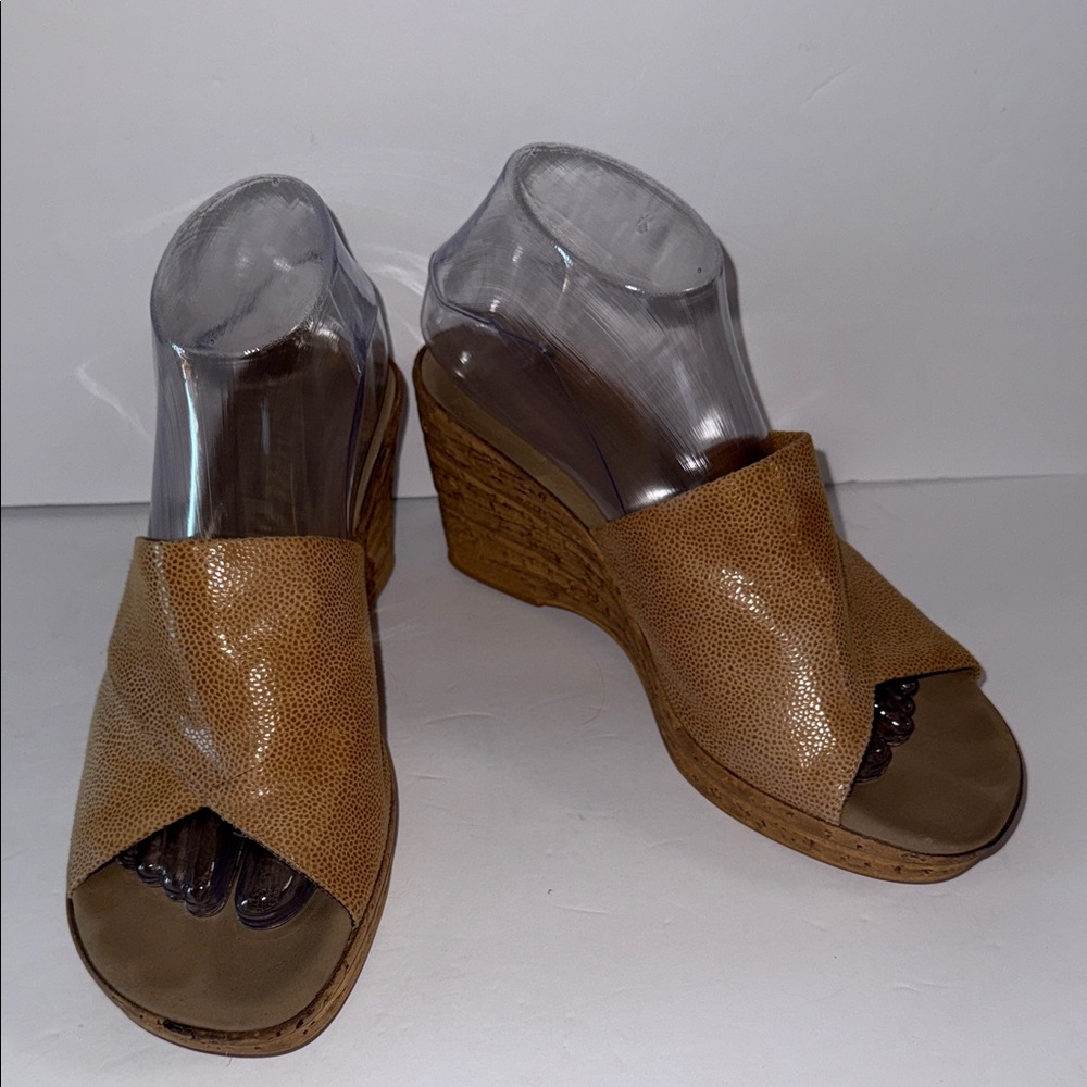 Onex Shoes Christina Beige Eldorado Faux Cork Wedge Sandals Women’s Size 40